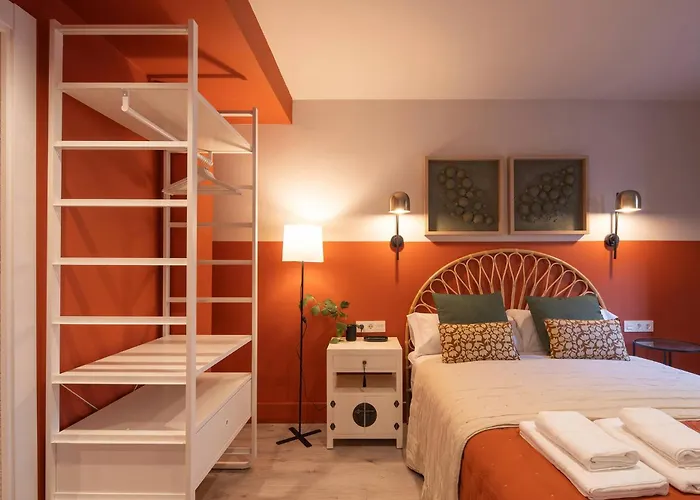 Apartment Steps From The Alhambra, Private Terrace & Ac Granada