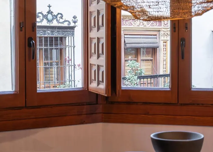 Steps From The Alhambra, Private Terrace & Ac Granada
