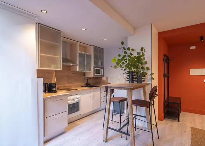 Apartment Steps From The Alhambra, Private Terrace & Ac Granada
