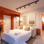 Steps From The Alhambra, Private Terrace & Ac * غرناطة